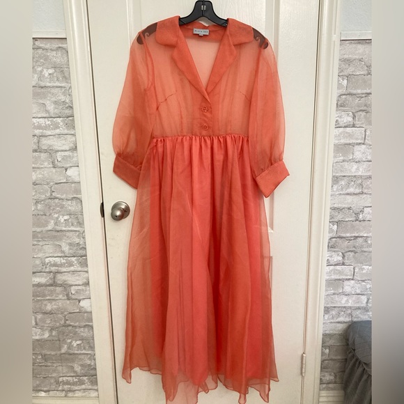 Black Iris ‘The Grace’ Dress - Picture 6 of 9